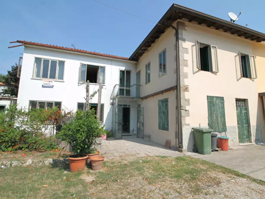 Immagine 8 di Casa bifamiliare in vendita  in Via Camillo Benso Conte di Cavour a Cinto Euganeo