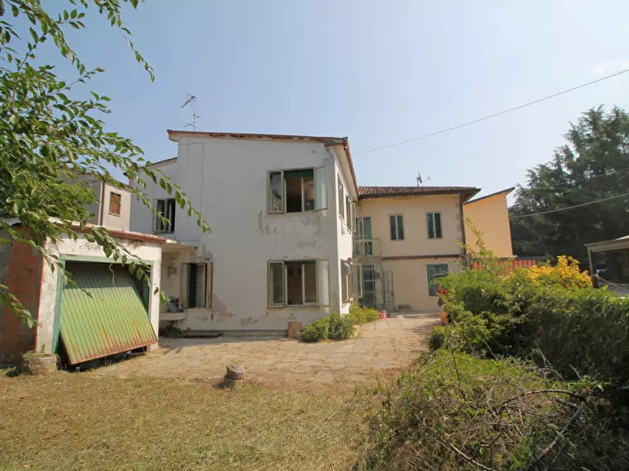 Immagine 9 di Casa bifamiliare in vendita  in Via Camillo Benso Conte di Cavour a Cinto Euganeo