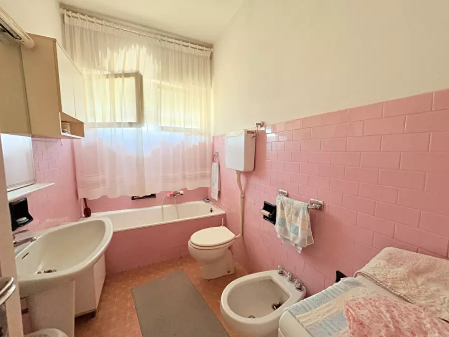 Immagine 9 di Appartamento in vendita  in Via Dante Alighieri a Battaglia Terme