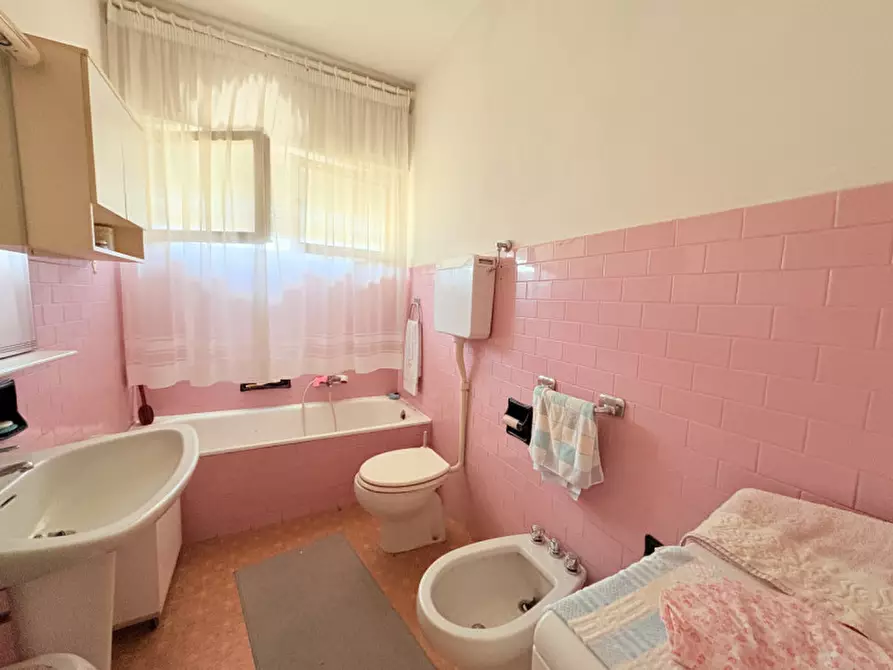 Immagine 10 di Appartamento in vendita  in Via Dante Alighieri a Battaglia Terme