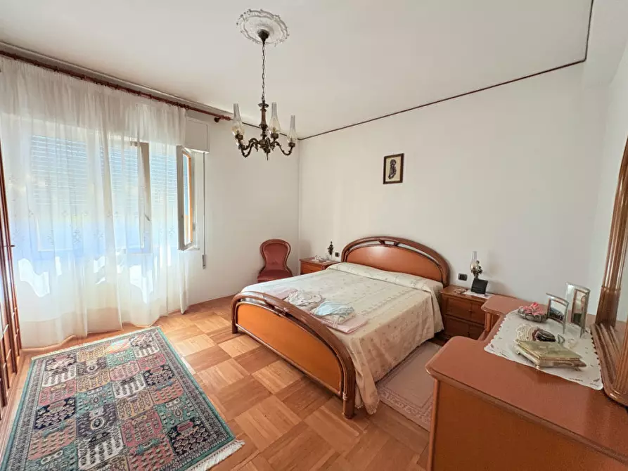 Immagine 17 di Appartamento in vendita  in Via Dante Alighieri a Battaglia Terme