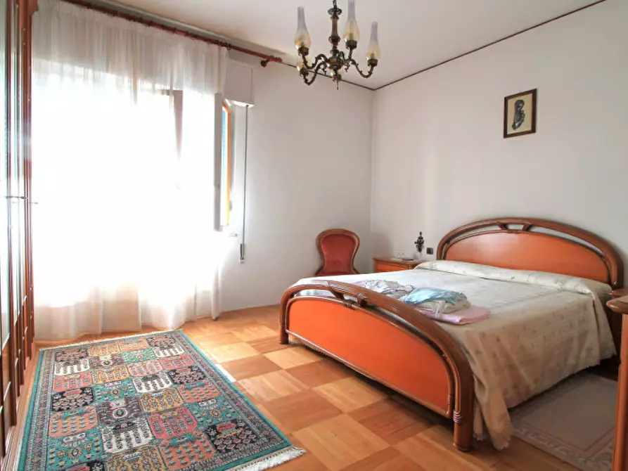 Immagine 31 di Appartamento in vendita  in Via Dante Alighieri a Battaglia Terme