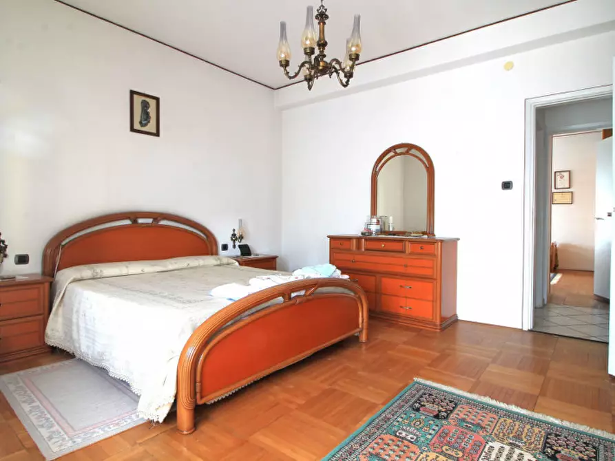 Immagine 32 di Appartamento in vendita  in Via Dante Alighieri a Battaglia Terme