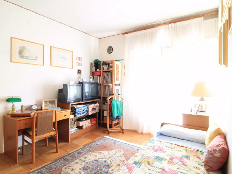 Immagine 36 di Appartamento in vendita  in Via Dante Alighieri a Battaglia Terme