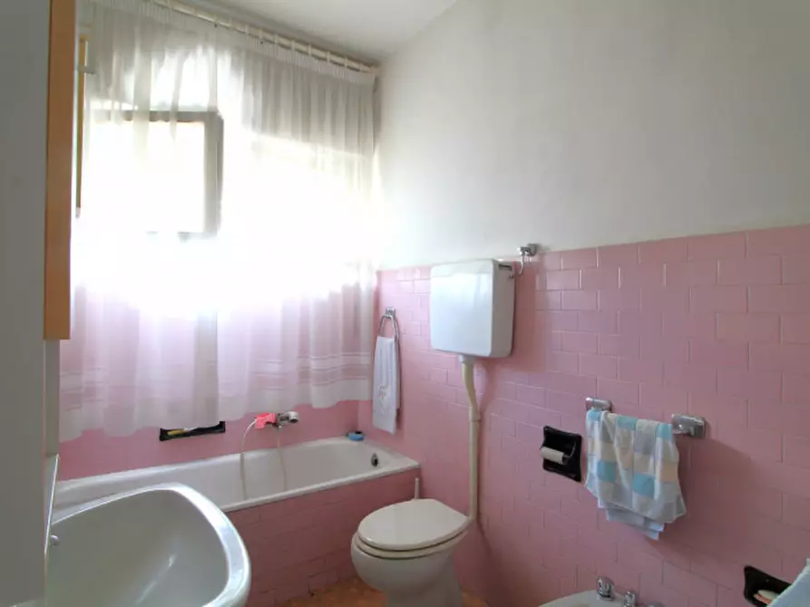 Immagine 38 di Appartamento in vendita  in Via Dante Alighieri a Battaglia Terme