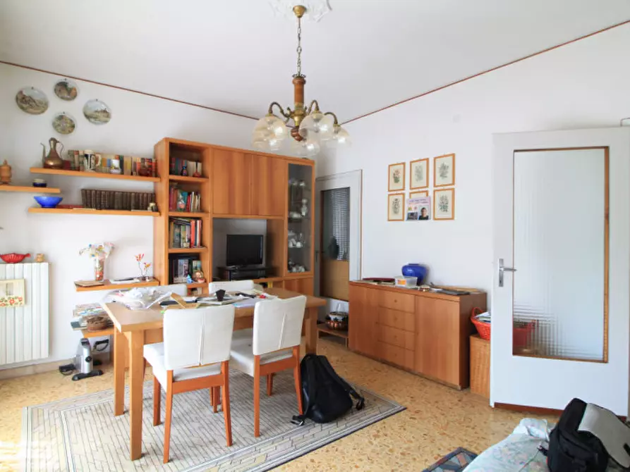 Immagine 43 di Appartamento in vendita  in Via Dante Alighieri a Battaglia Terme