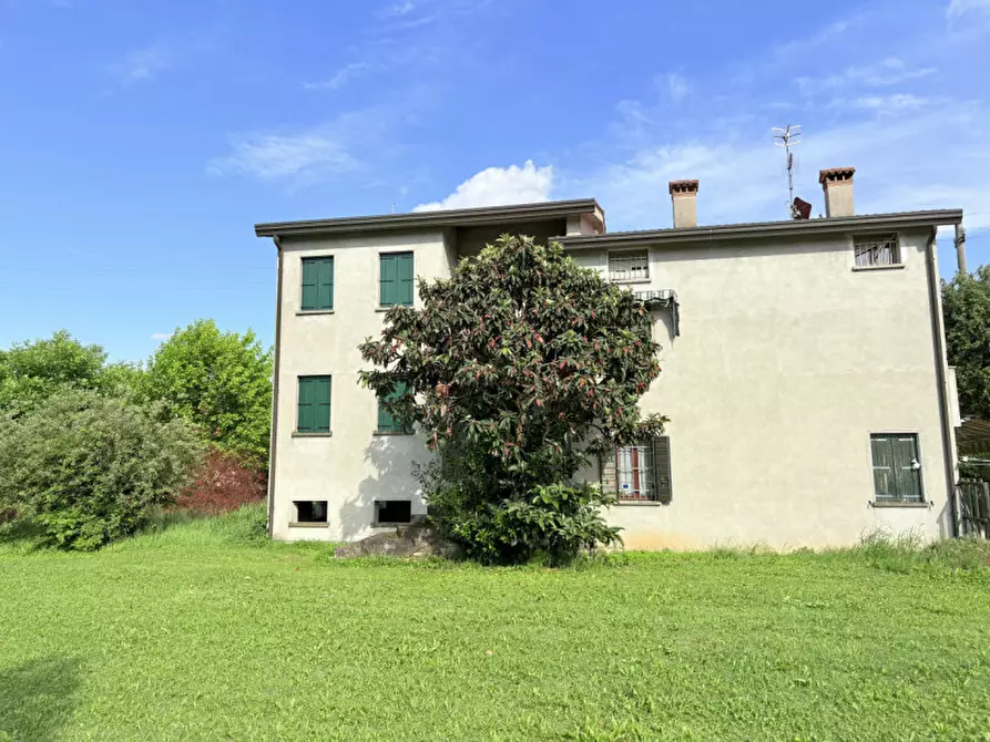 Immagine 2 di Casa bifamiliare in vendita  in Via Valli Valsanzibio a Galzignano Terme