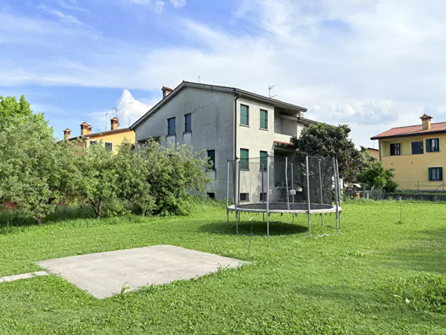 Immagine 5 di Casa bifamiliare in vendita  in Via Valli Valsanzibio a Galzignano Terme