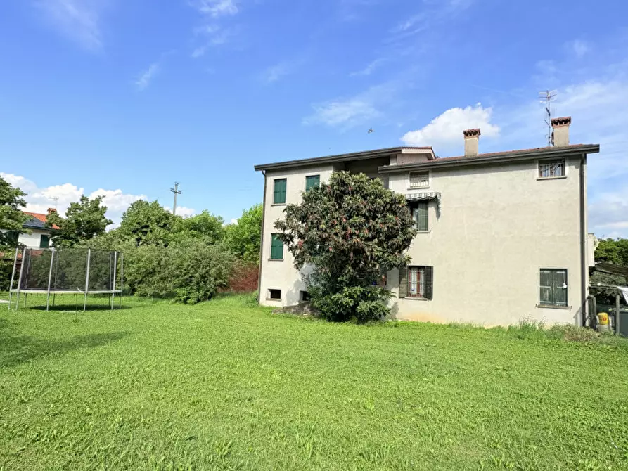 Immagine 11 di Casa bifamiliare in vendita  in Via Valli Valsanzibio a Galzignano Terme