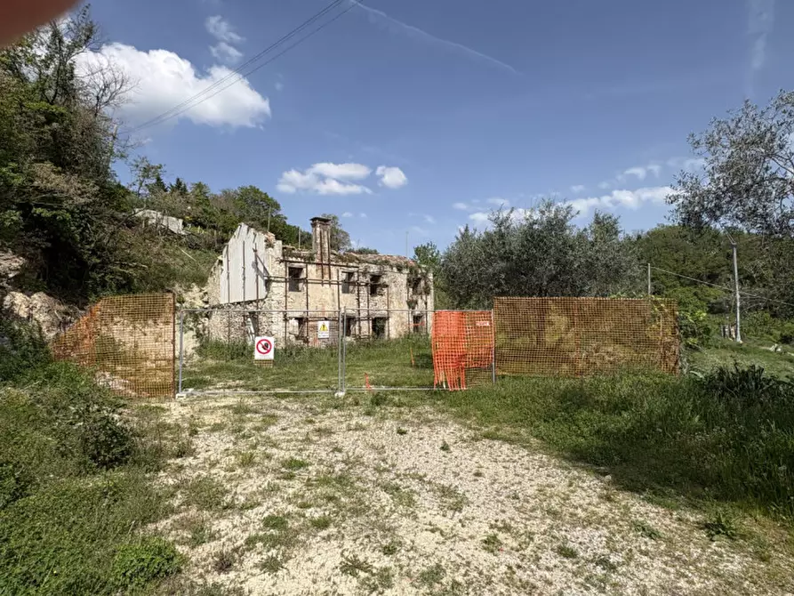 Immagine 2 di Rustico / casale in vendita  in Via Pestrini a Cinto Euganeo