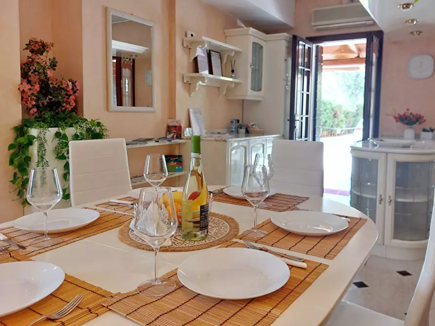 Immagine 6 di Casa bifamiliare in vendita  in Via Porto a Galzignano Terme