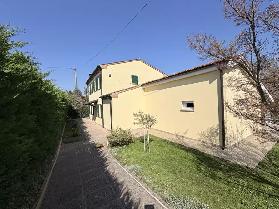 Immagine 5 di Casa indipendente in vendita  in Via Maggiore a Battaglia Terme