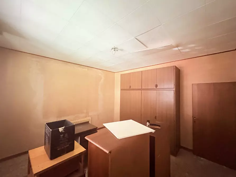 Immagine 16 di Appartamento in vendita  in Via Francesco Petrarca a Battaglia Terme