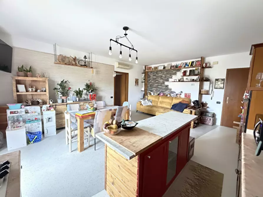 Immagine 11 di Appartamento in vendita  in Via Mohringer a Battaglia Terme
