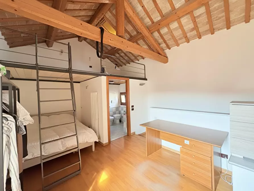 Immagine 11 di Appartamento in vendita  in Via Maggiore a Battaglia Terme