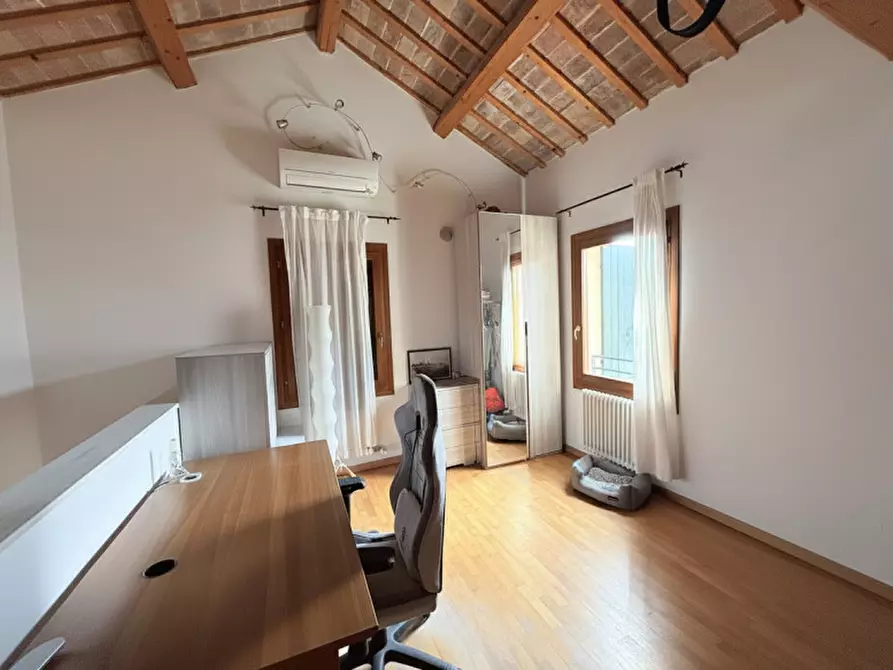 Immagine 12 di Appartamento in vendita  in Via Maggiore a Battaglia Terme