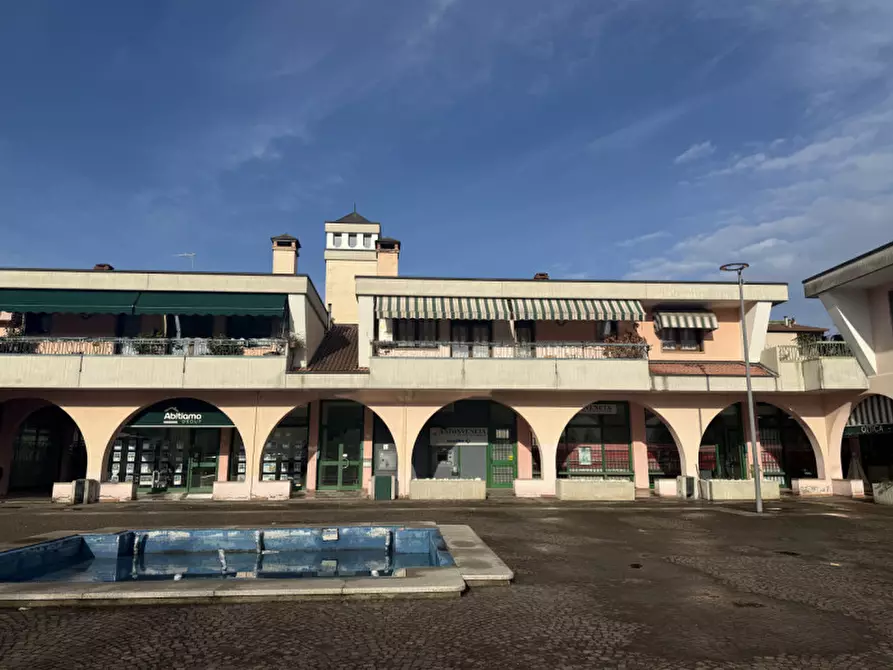 Immagine 4 di Appartamento in vendita  in Viale Colli Euganei a Battaglia Terme