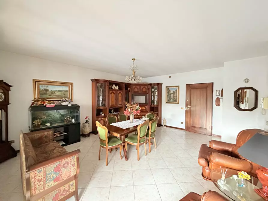 Immagine 15 di Appartamento in vendita  in Viale Colli Euganei a Battaglia Terme