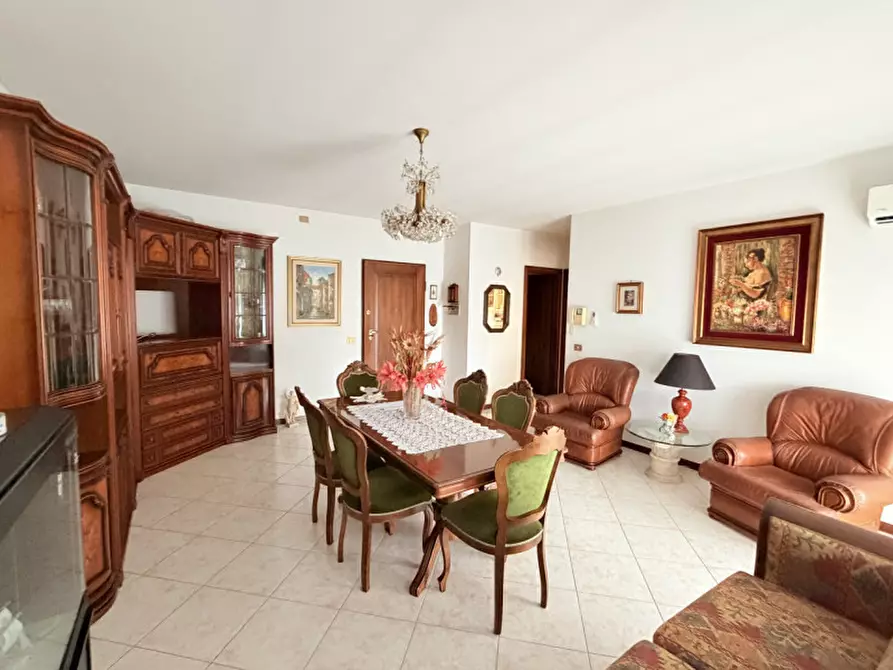 Immagine 16 di Appartamento in vendita  in Viale Colli Euganei a Battaglia Terme