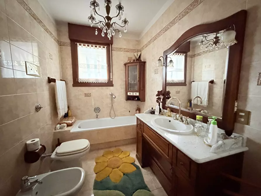 Immagine 24 di Appartamento in vendita  in Viale Colli Euganei a Battaglia Terme