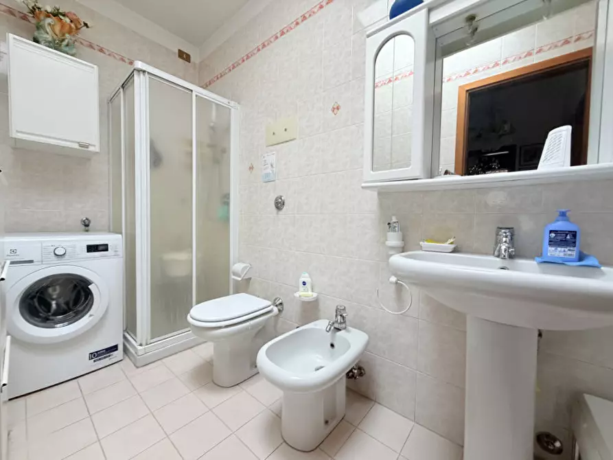 Immagine 27 di Appartamento in vendita  in Viale Colli Euganei a Battaglia Terme