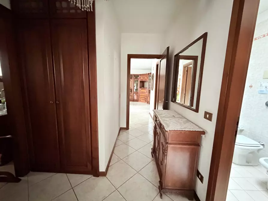 Immagine 38 di Appartamento in vendita  in Viale Colli Euganei a Battaglia Terme