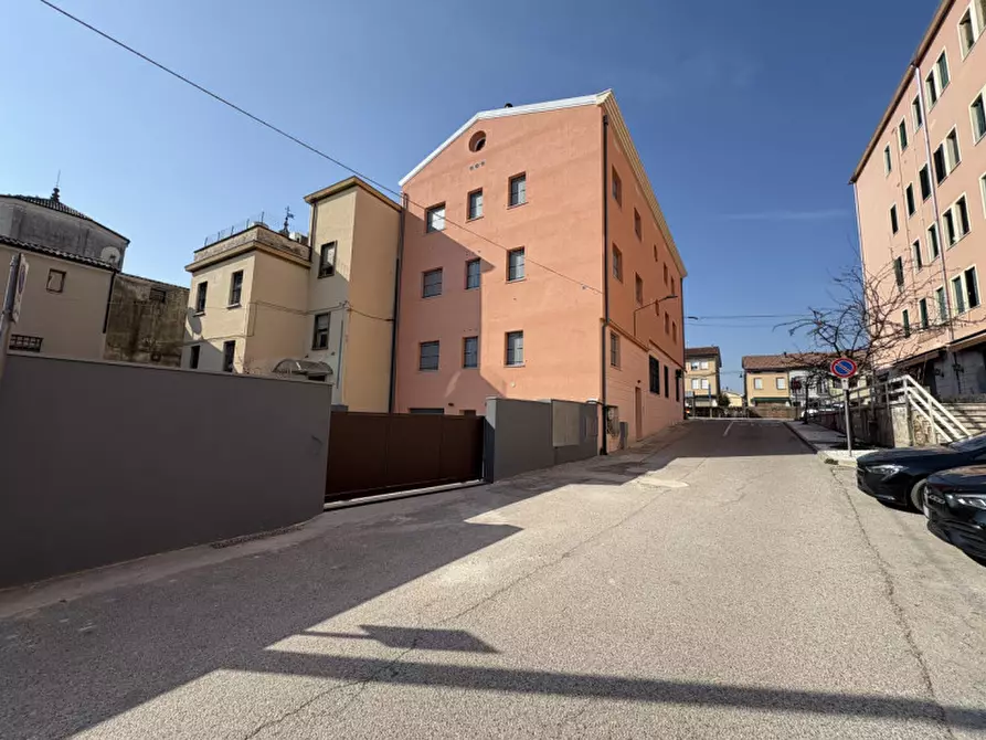 Immagine 15 di Appartamento in vendita  in Via Pescheria a Battaglia Terme