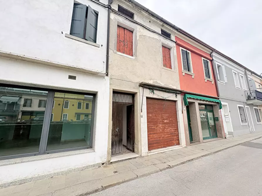 Immagine 1 di Villetta a schiera in vendita  in via terme 25 a Battaglia Terme