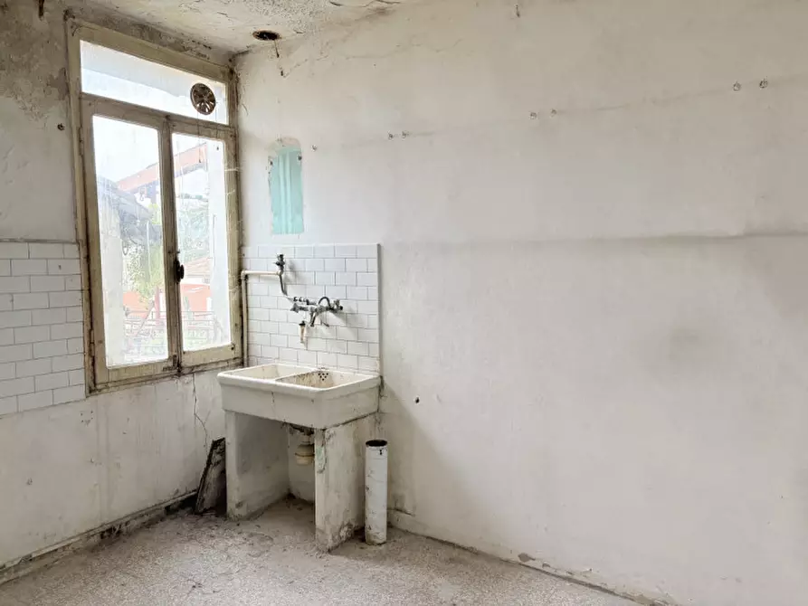 Immagine 11 di Villetta a schiera in vendita  in via terme 25 a Battaglia Terme