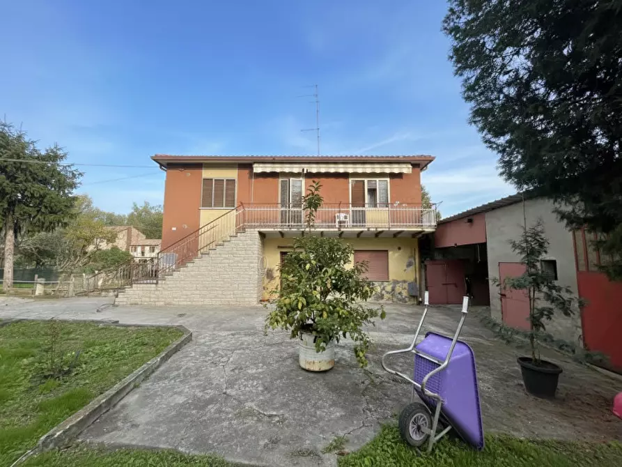 Immagine 1 di Casa indipendente in vendita  in Via Rivella a Battaglia Terme