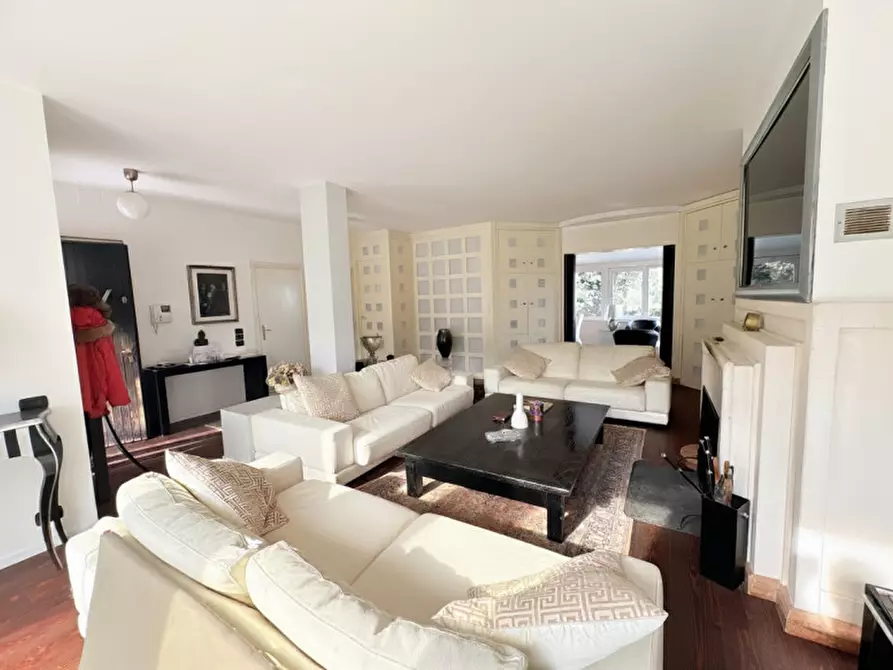 Immagine 4 di Casa indipendente in vendita  in Via Roccolo a Torreglia