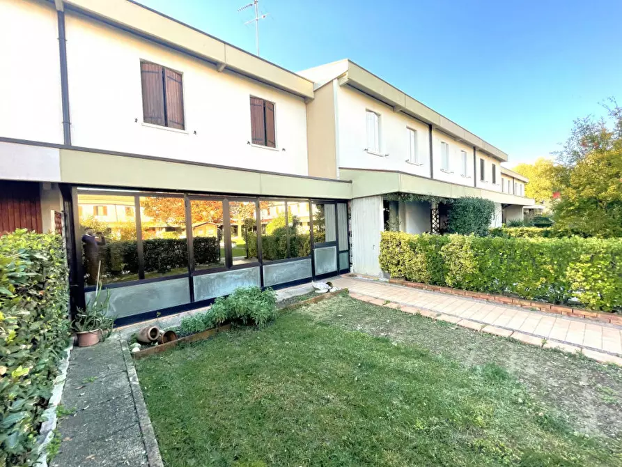 Immagine 2 di Villetta a schiera in vendita  in Via G. Leopardi a Torreglia