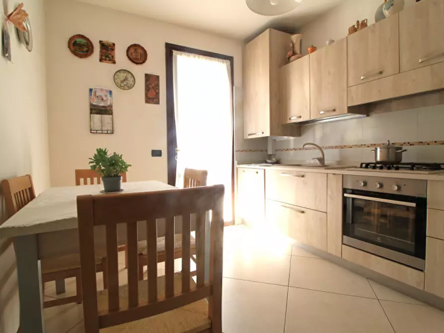 Immagine 17 di Villetta a schiera in vendita  in Via G. Leopardi a Torreglia