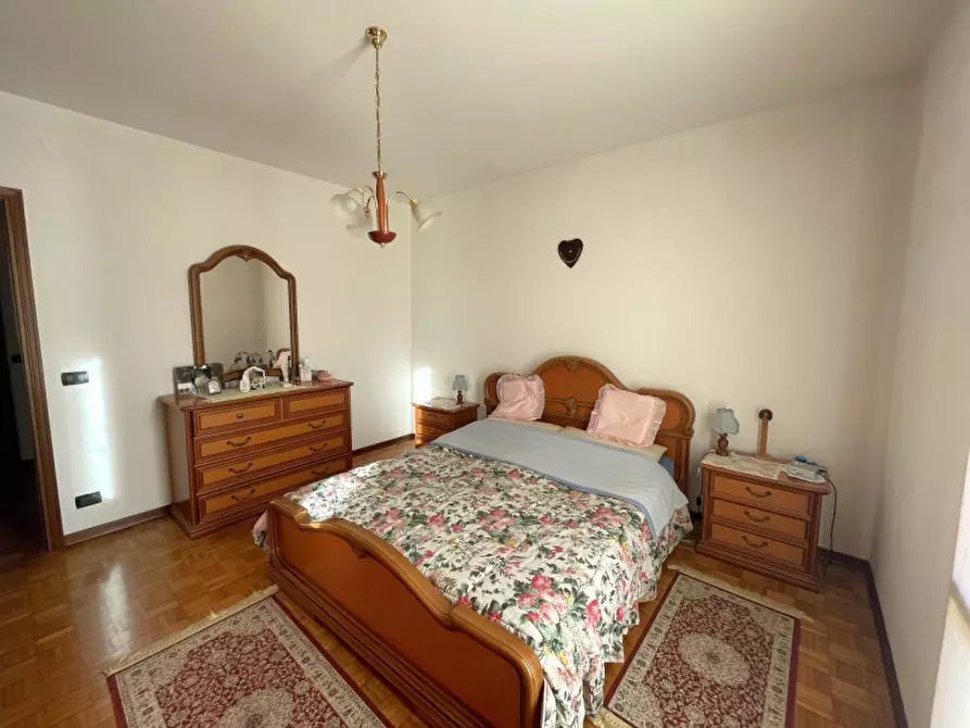 Immagine 30 di Villetta a schiera in vendita  in Via G. Leopardi a Torreglia