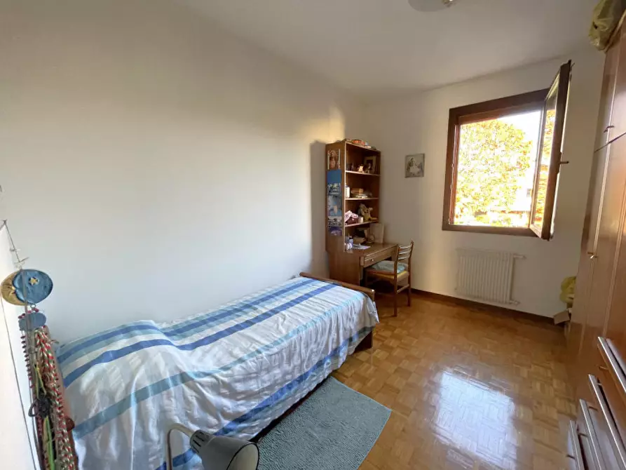 Immagine 33 di Villetta a schiera in vendita  in Via G. Leopardi a Torreglia