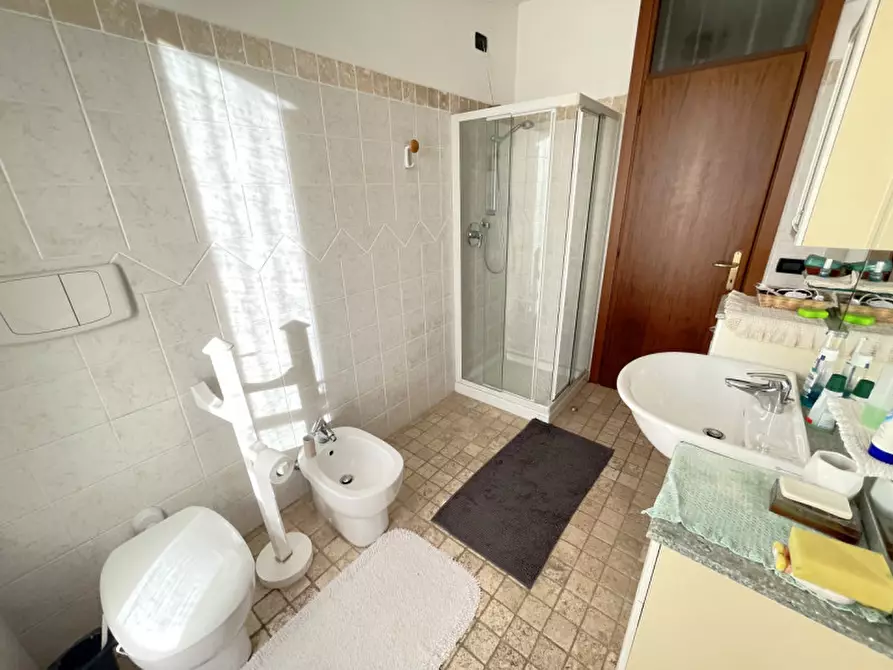 Immagine 37 di Villetta a schiera in vendita  in Via G. Leopardi a Torreglia