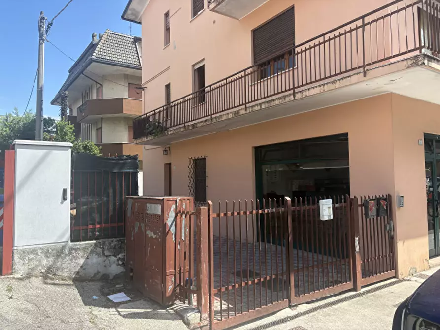 Immagine 6 di Appartamento in vendita  in Via Montegrotto a Torreglia