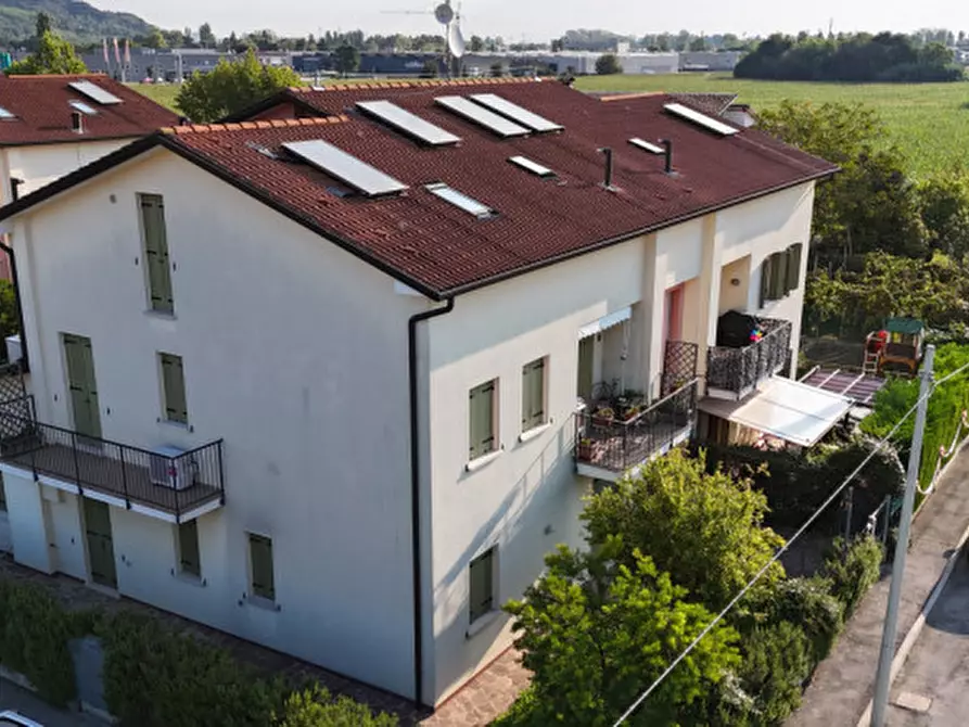 Immagine 1 di Appartamento in vendita  in Via San Pietro Montagnon a Torreglia