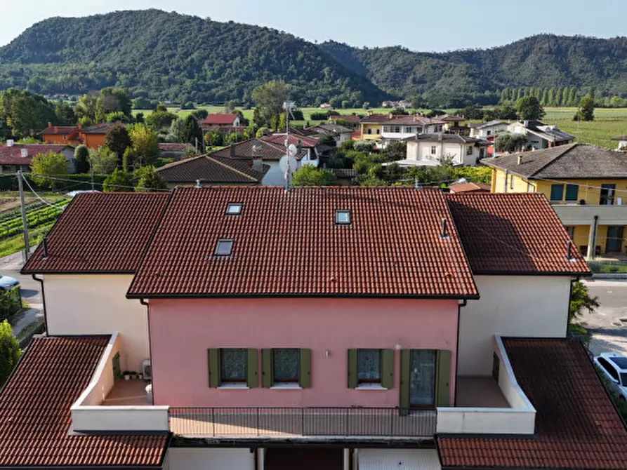Immagine 5 di Appartamento in vendita  in Via San Pietro Montagnon a Torreglia