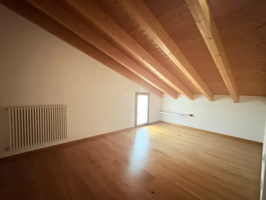 Immagine 10 di Appartamento in vendita  in Via San Pietro Montagnon a Torreglia