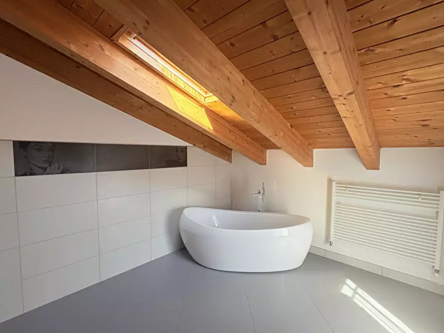 Immagine 13 di Appartamento in vendita  in Via San Pietro Montagnon a Torreglia