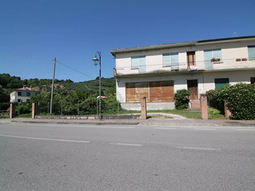 Immagine 1 di Rustico / casale in vendita  in Via Siesa a Galzignano Terme