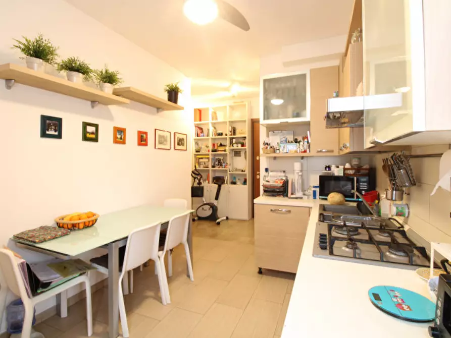 Immagine 10 di Appartamento in vendita  in Via Andrea Mantegna 6 a Albignasego