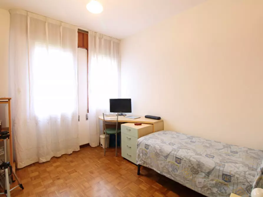 Immagine 19 di Appartamento in vendita  in Via Andrea Mantegna 6 a Albignasego