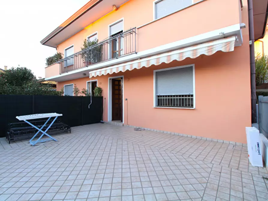 Immagine 9 di Casa bifamiliare in vendita  in via donizzetti a Albignasego