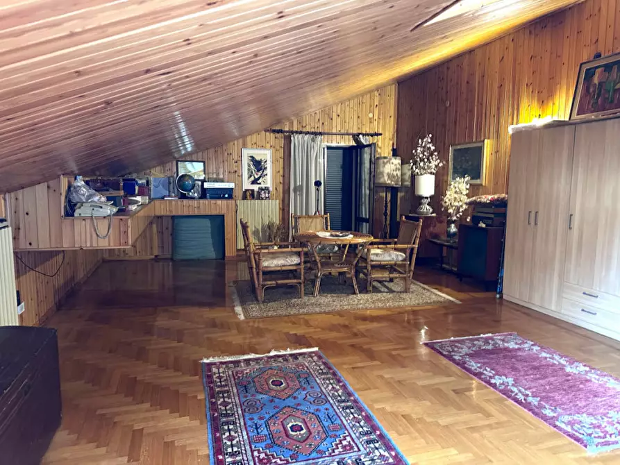 Immagine 3 di Villa in vendita  in Via Santa Monica a Albignasego