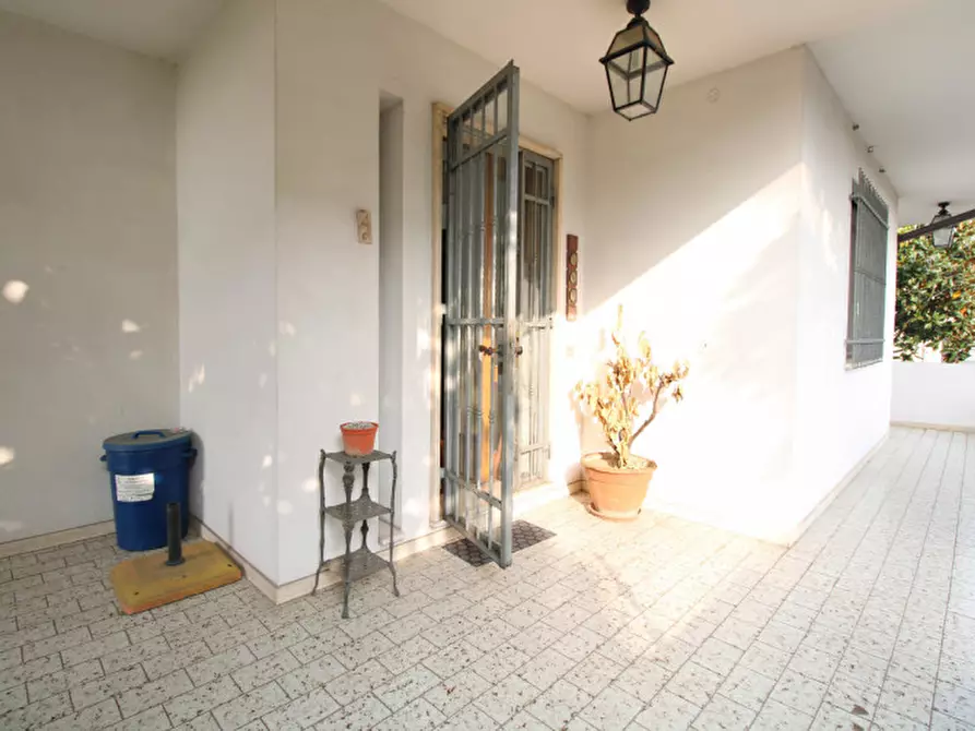 Immagine 11 di Villa in vendita  in Via Santa Monica a Albignasego