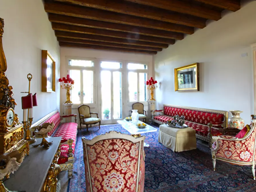 Immagine 11 di Appartamento in vendita  in Via Guglielmo Marconi 46 a Albignasego