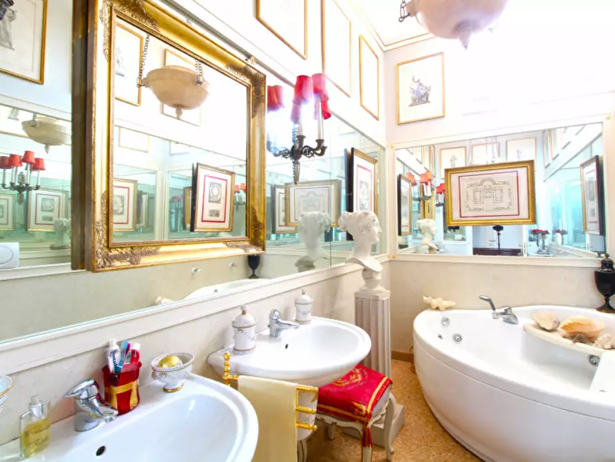 Immagine 37 di Appartamento in vendita  in Via Guglielmo Marconi 46 a Albignasego