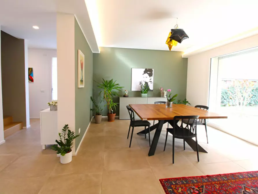 Immagine 7 di Villa in vendita  in Via Galileo Galilei a Albignasego